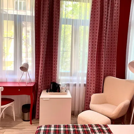 Regina Bed&wine 호텔 *