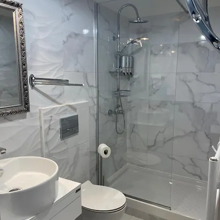 Regina Bed&wine 호텔