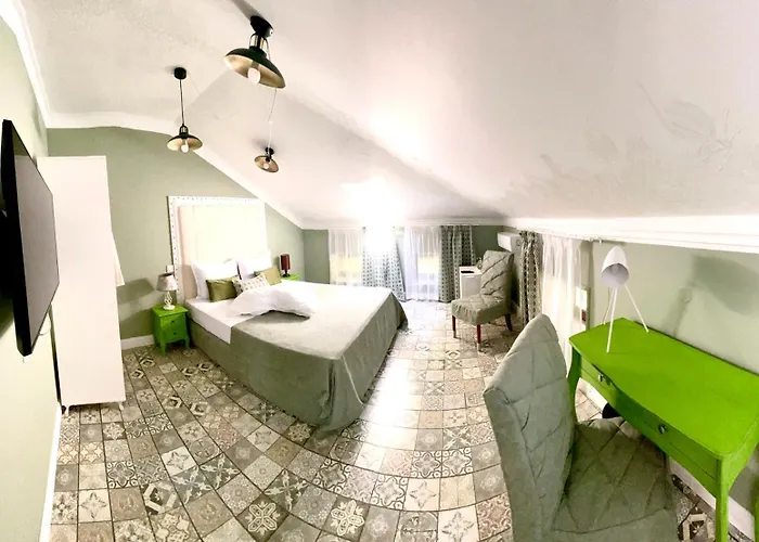 Regina Bed&wine Hotel *